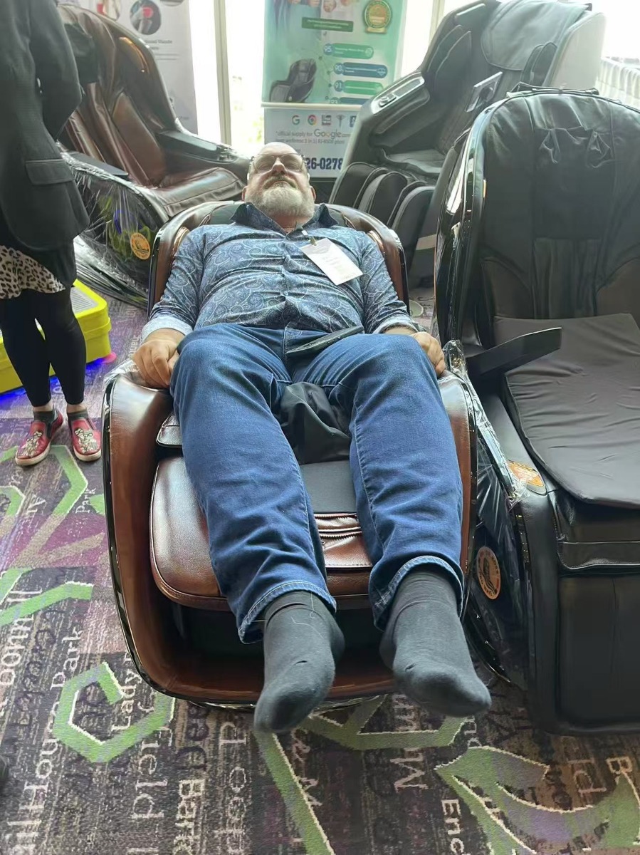 FJ-2025 DR.BOSS Pro Wave Massage Chair
