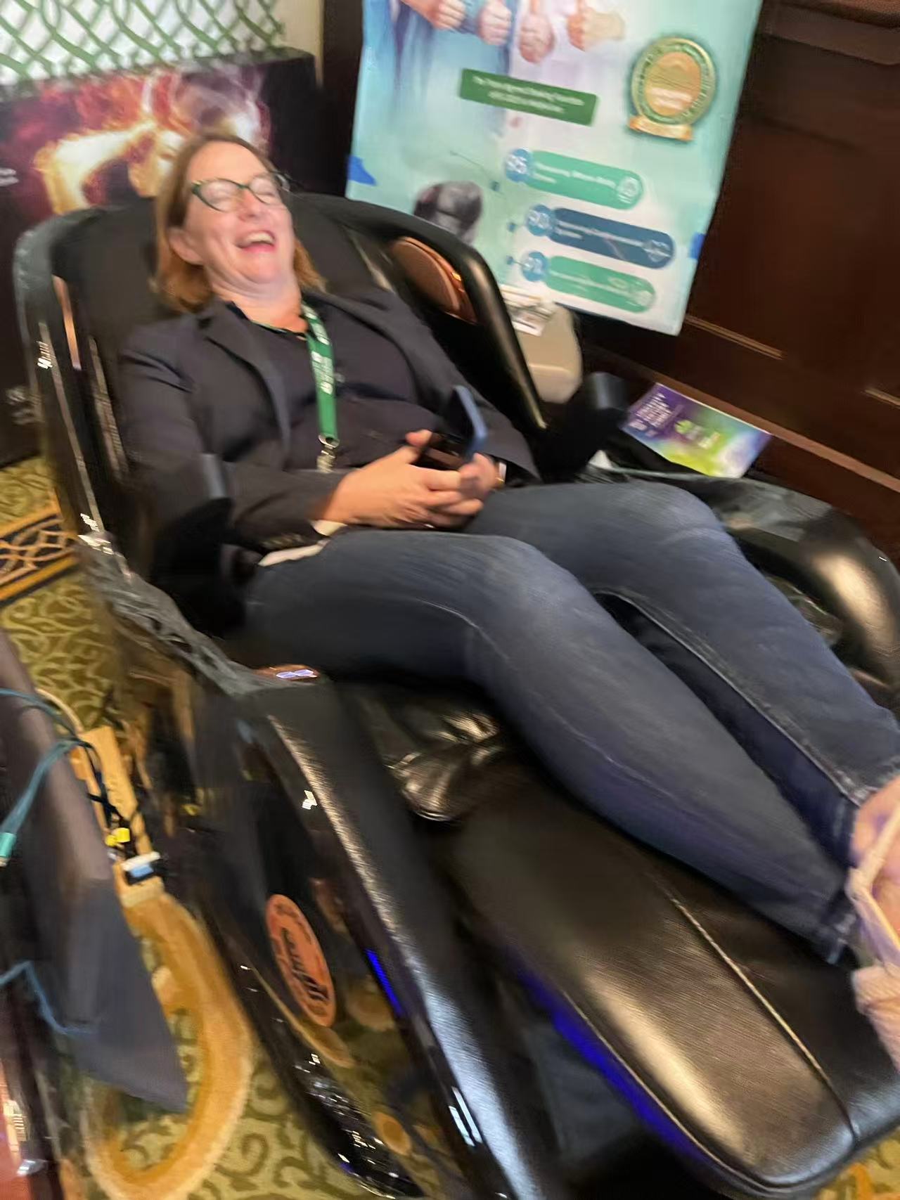 FJ-2025 DR.BOSS Pro Wave Massage Chair